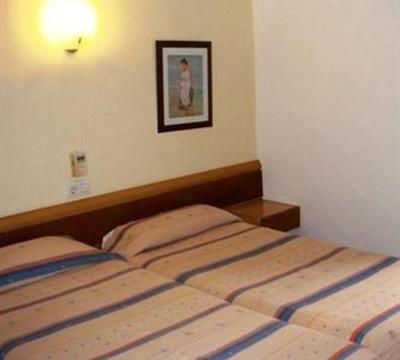 фото отеля Talayot Apartments Menorca