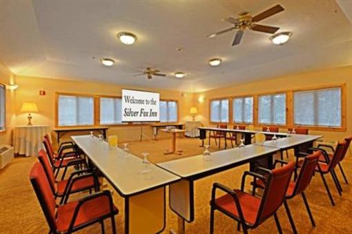 фото отеля BEST WESTERN Silver Fox Inn