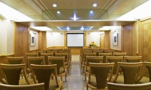 фото отеля Hotel Solitaire Mumbai