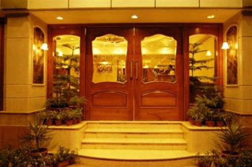 фото отеля Hotel Solitaire Mumbai