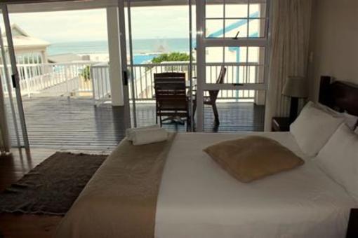 фото отеля 1 Point Village Guesthouse & Holiday Cottages Mossel Bay
