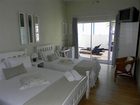 фото отеля 1 Point Village Guesthouse & Holiday Cottages Mossel Bay