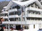 фото отеля Hotel Hirschen Wengen