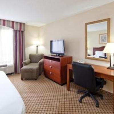фото отеля Holiday Inn Express Hotel & Suites Starkville MS