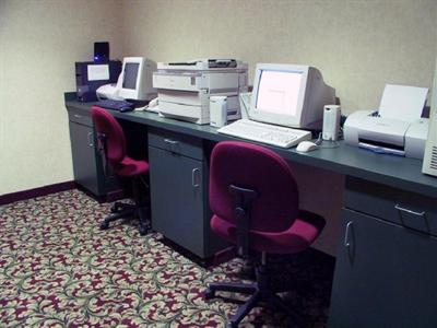 фото отеля Holiday Inn Express Hotel & Suites Starkville MS