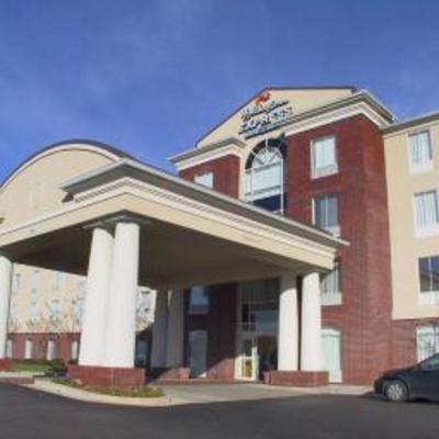 фото отеля Holiday Inn Express Hotel & Suites Starkville MS