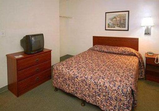 фото отеля Suburban Extended Stay West Six Flags