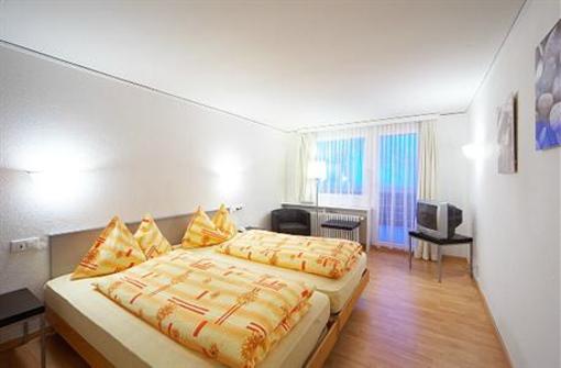 фото отеля Hotel Merkur Arosa