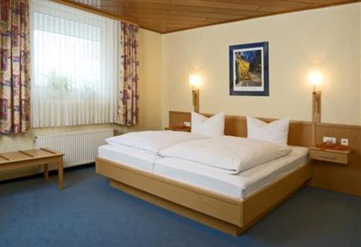 фото отеля Hotel-Restaurant Haus Waldesruh