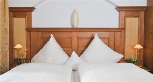 фото отеля Hotel Heinzler Immenstaad