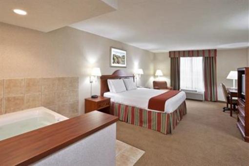 фото отеля Holiday Inn Express & Suites Bowling Green