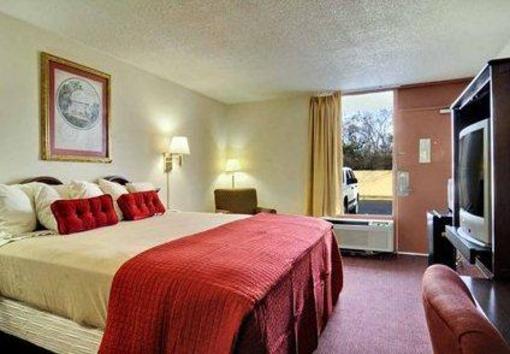 фото отеля Econo Lodge Inn & Suites Macon