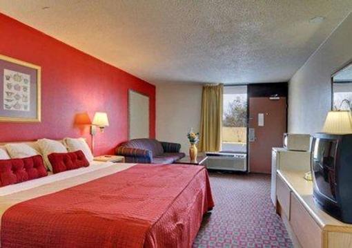 фото отеля Econo Lodge Inn & Suites Macon