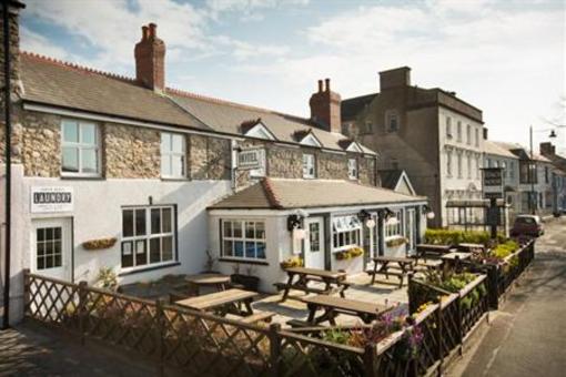 фото отеля Coach House Hotel Pembroke