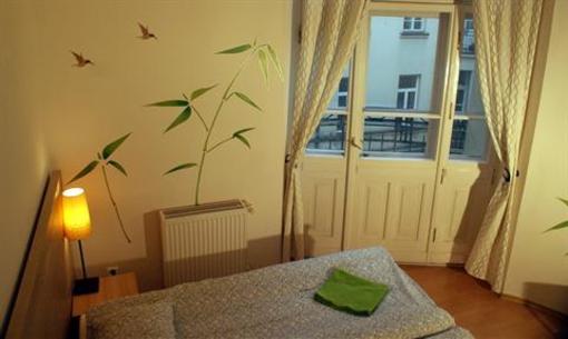 фото отеля Dandelion B&B Warsaw
