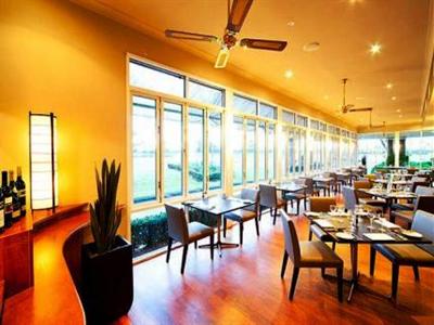 фото отеля Century Inn