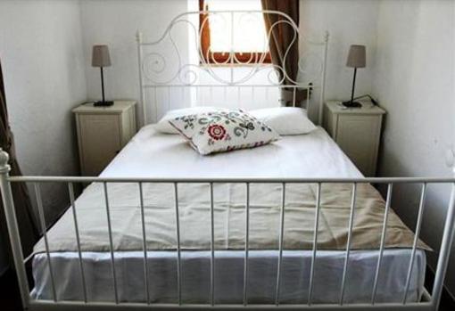 фото отеля Ayana Guesthouse