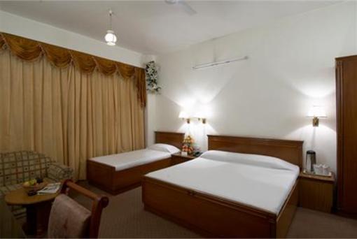 фото отеля Hotel Embassy