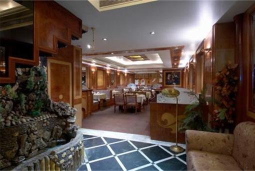 фото отеля Hotel Embassy