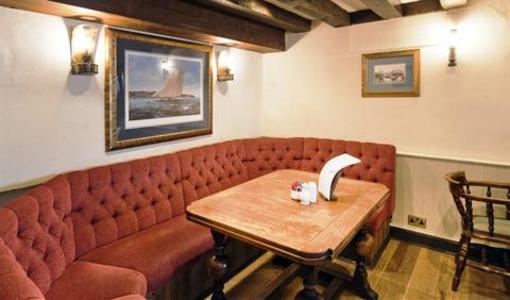 фото отеля The Fountain Inn Cowes