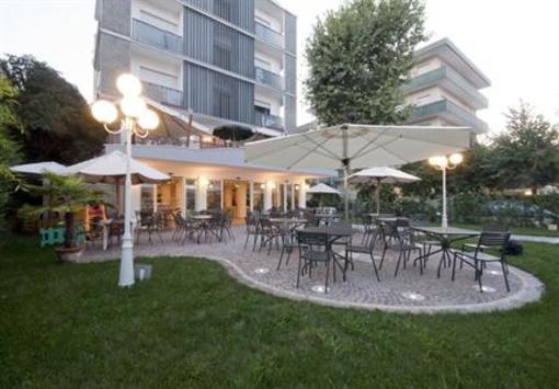 фото отеля Hotel Corona Riccione