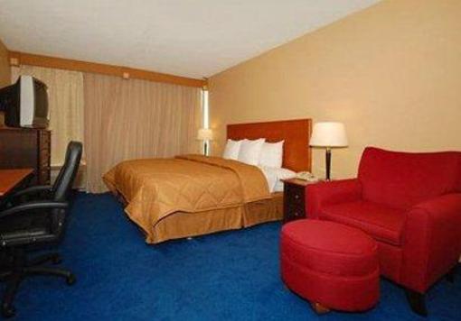 фото отеля Comfort Inn & Suites Omaha
