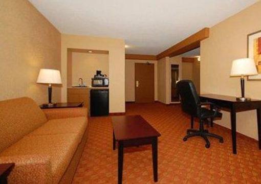 фото отеля Comfort Inn & Suites Omaha
