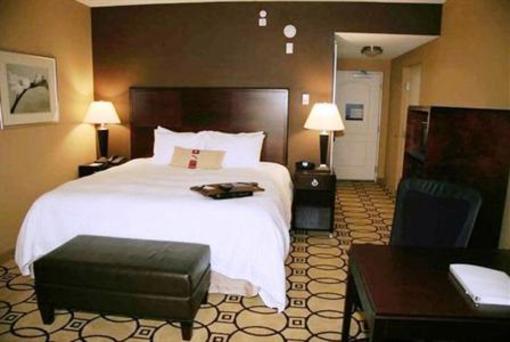 фото отеля Hampton Inn & Suites Brunswick