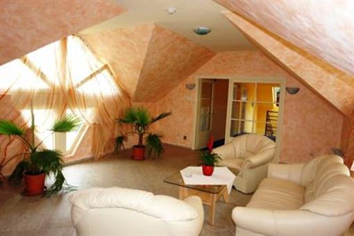 фото отеля Alfa Hotel es Wellness Centrum La Fiesta Etterem