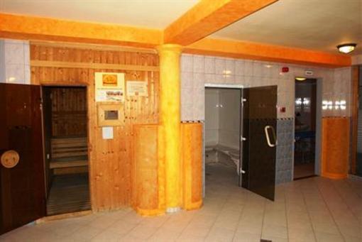 фото отеля Alfa Hotel es Wellness Centrum La Fiesta Etterem