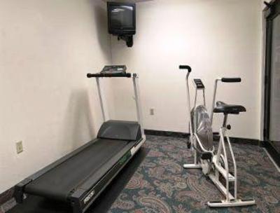 фото отеля Days Inn Madison Northeast