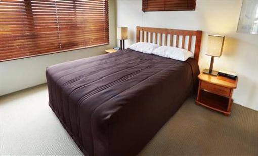 фото отеля Langley Park Holiday Apartments Maroochydore