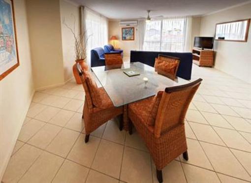 фото отеля Langley Park Holiday Apartments Maroochydore