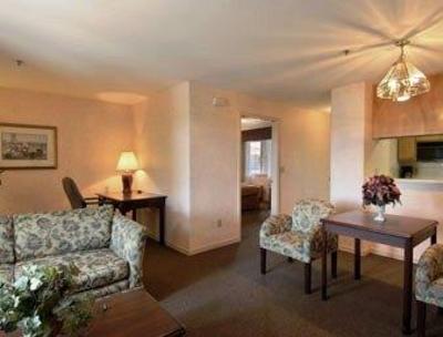 фото отеля Super 8 Modesto