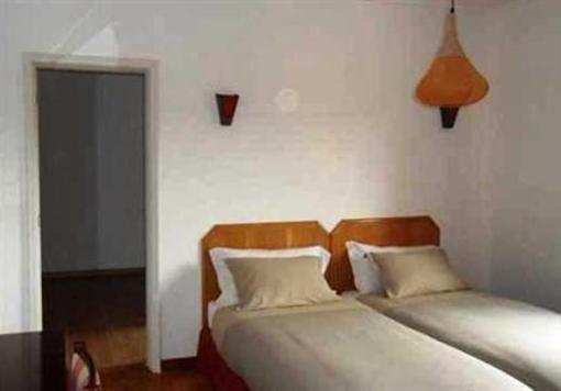 фото отеля Guincho Wind Factory Guest House