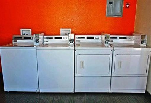 фото отеля Motel 6 Newport Beach