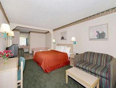 фото отеля Quality Inn & Suites Stockbridge