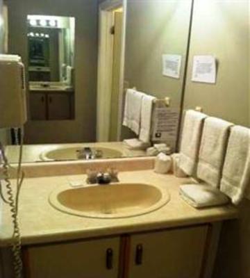 фото отеля Rainbow Inn Huntsville