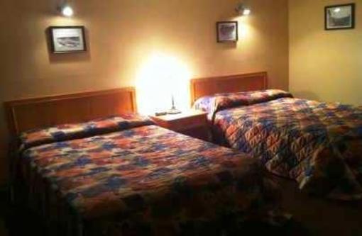 фото отеля Rainbow Inn Huntsville