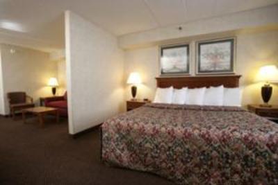 фото отеля BEST WESTERN East Towne Suites