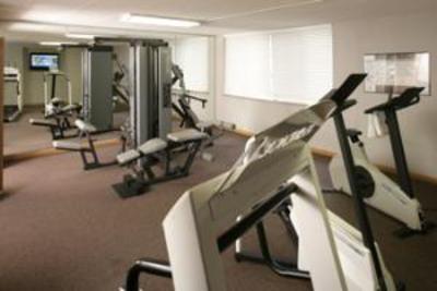 фото отеля BEST WESTERN East Towne Suites