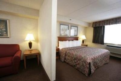фото отеля BEST WESTERN East Towne Suites