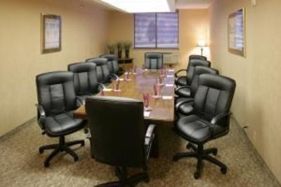 фото отеля BEST WESTERN East Towne Suites