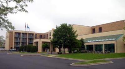 фото отеля BEST WESTERN East Towne Suites