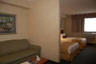 фото отеля BEST WESTERN East Towne Suites