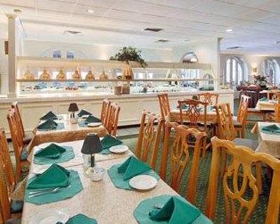 фото отеля Days Inn Conference Center Southern Pines Pinehurst