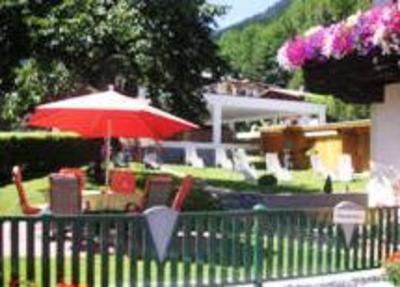 фото отеля Pension Alpenrose Zell am See