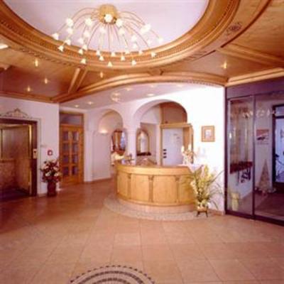 фото отеля Hotel Scoiattolo Selva di Val Gardena