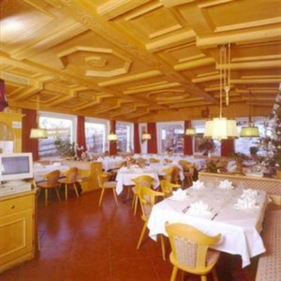 фото отеля Hotel Scoiattolo Selva di Val Gardena