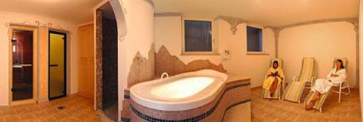 фото отеля Hotel Scoiattolo Selva di Val Gardena